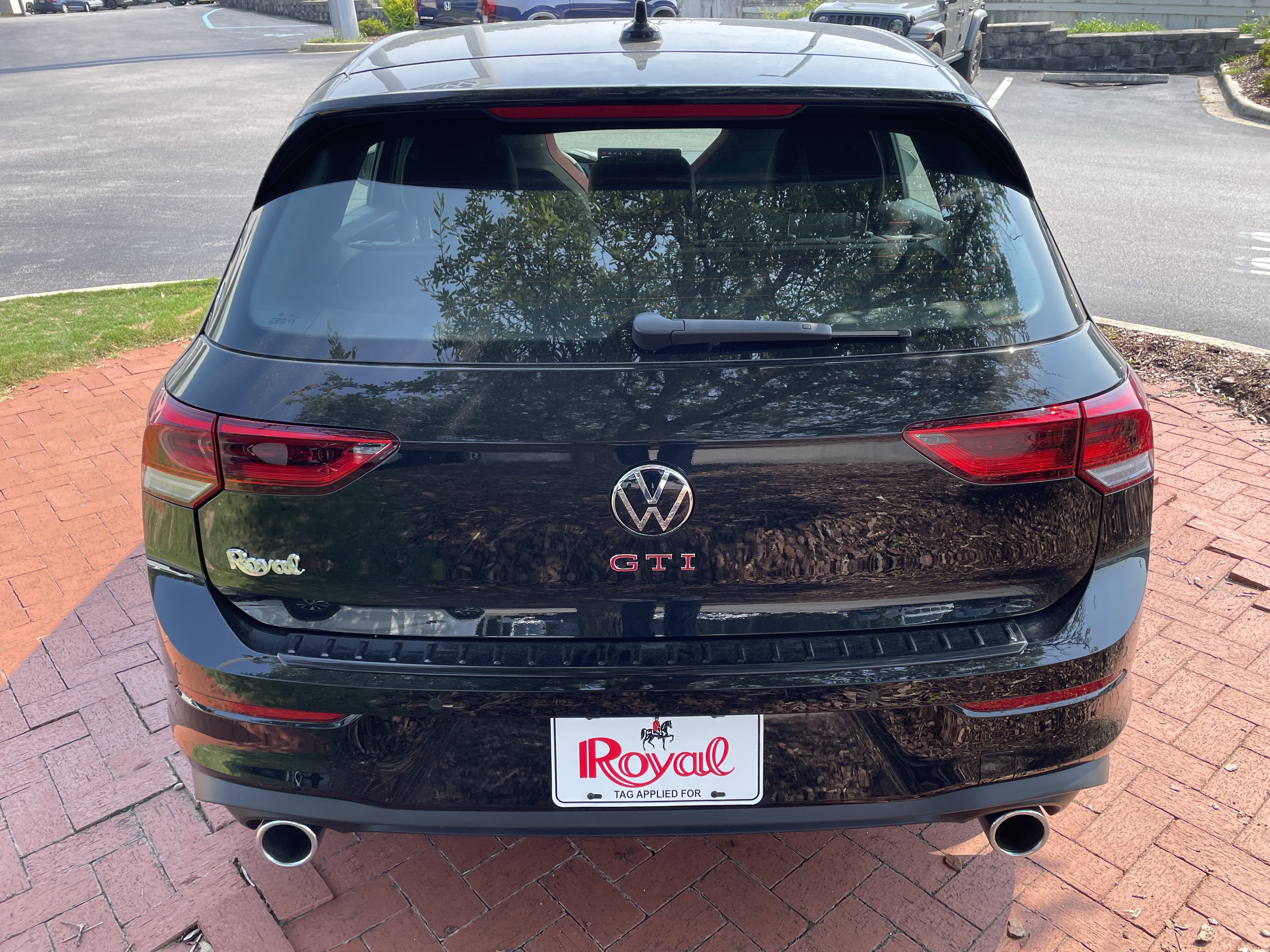 New 2026 Volkswagen GTI SE FWD image 5