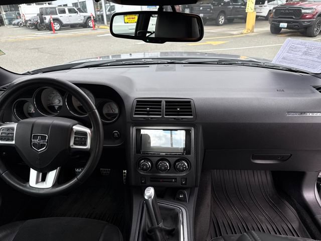 Used 2014 Dodge Challenger R/T image 13