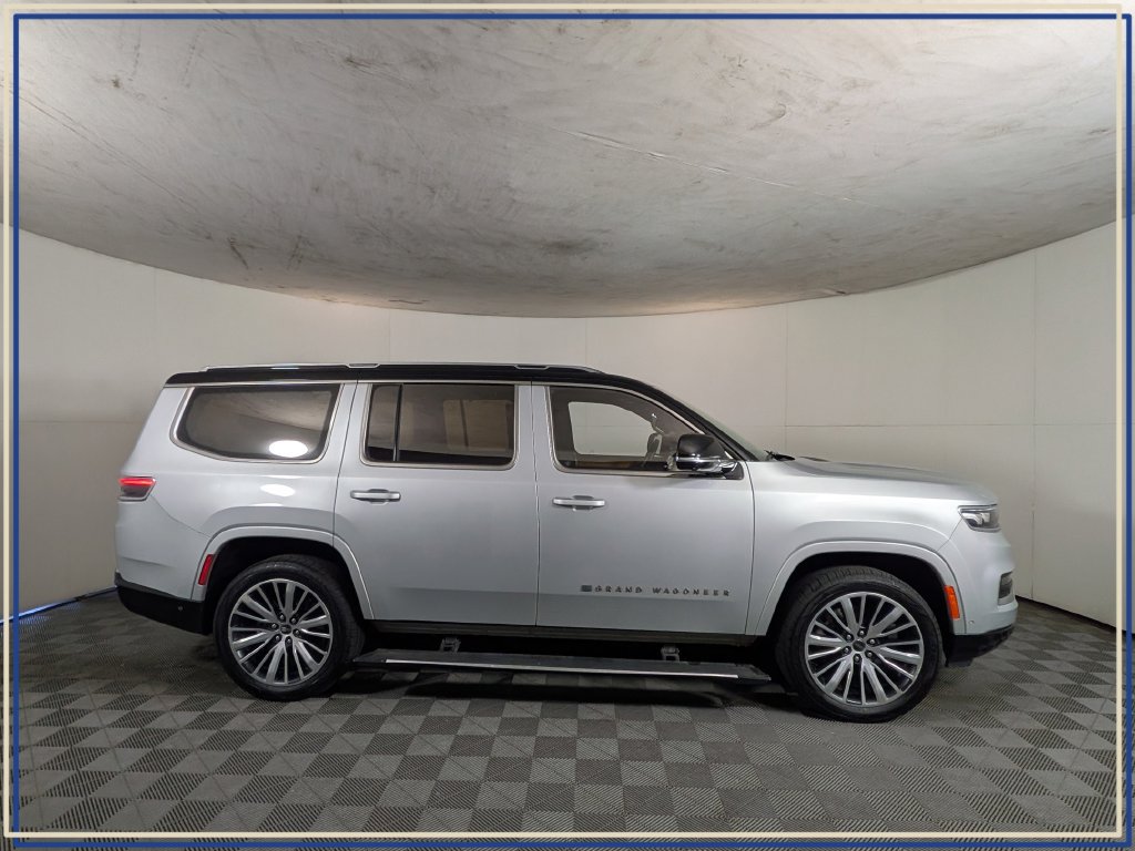Used 2023 Jeep Grand Wagoneer Series III AWD/4WD image 6