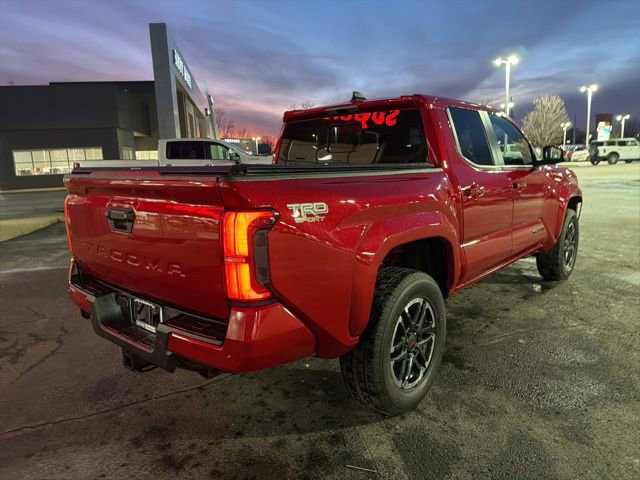 Used 2024 Toyota Tacoma TRD Sport image 3