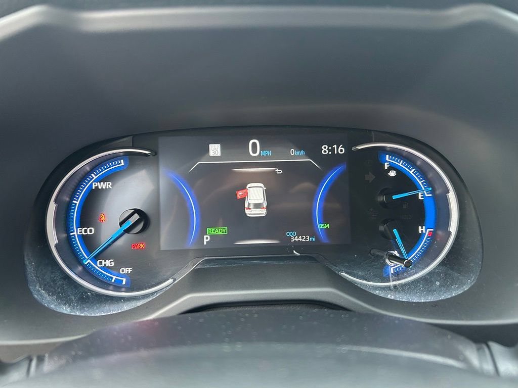 Used 2025 Toyota RAV4 XLE AWD/4WD image 13