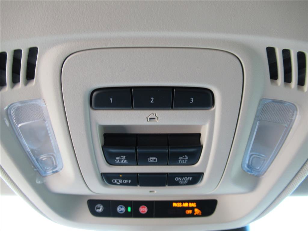 Used 2023 Buick Envision Avenir image 29