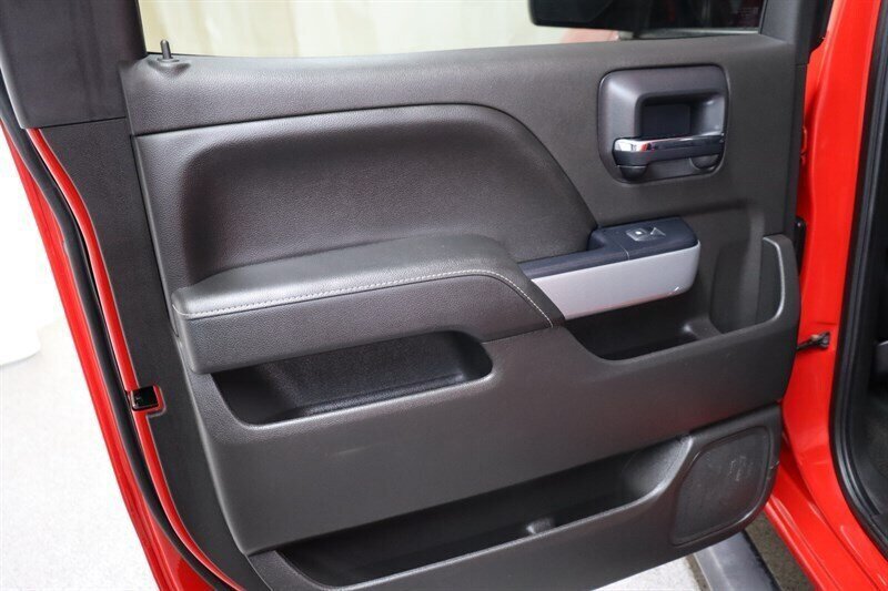 Used 2018 Chevrolet Silverado 1500 LT w/ All Star Edition AWD/4WD image 24