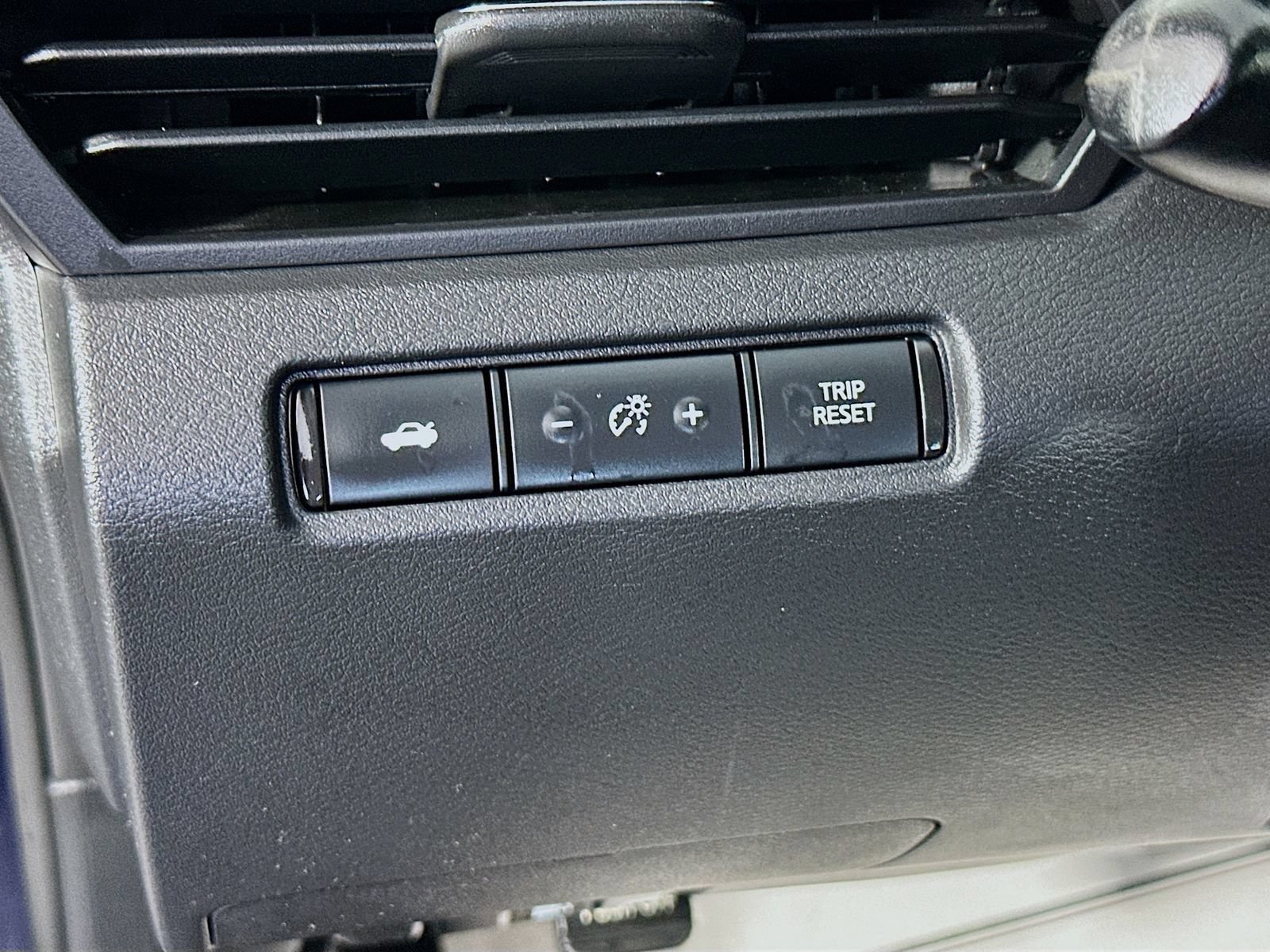 Used 2023 Nissan Altima 2.5 SR w/ SR Premium Package FWD image 10
