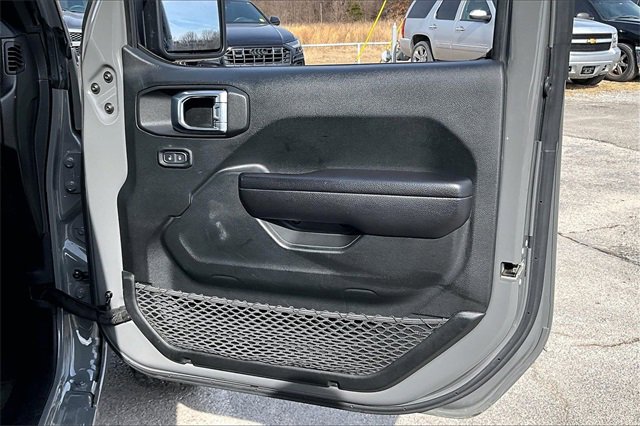 Used 2021 Jeep Gladiator Sport image 29