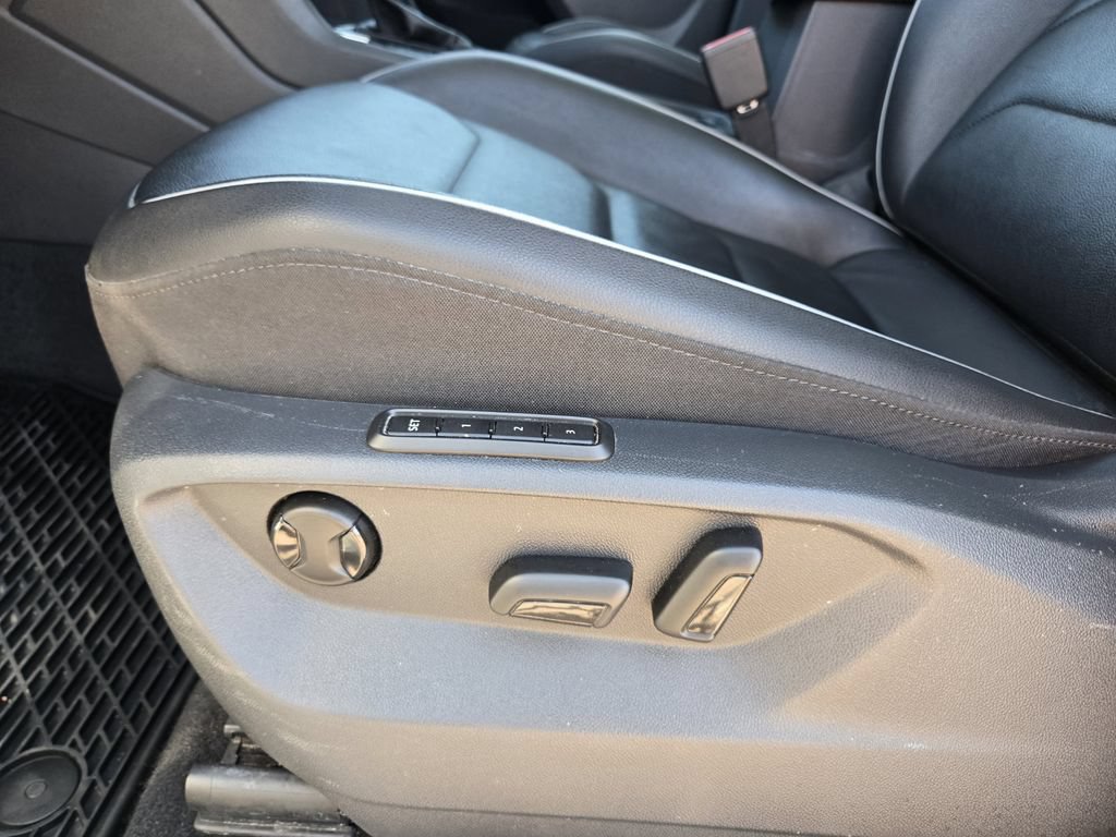 Used 2019 Volkswagen Tiguan SEL Premium w/ 3rd Row Seat Package AWD/4WD image 23