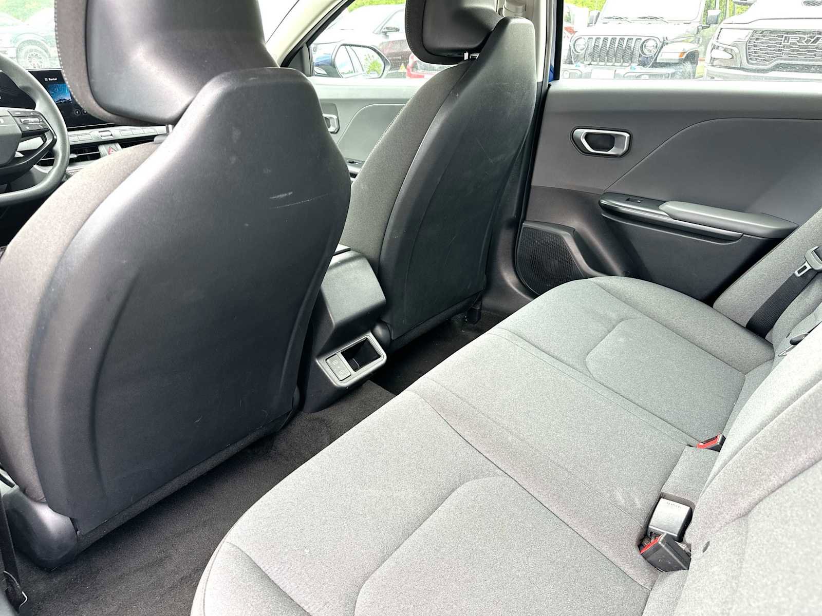 Used 2025 Kia K4 LXS image 24