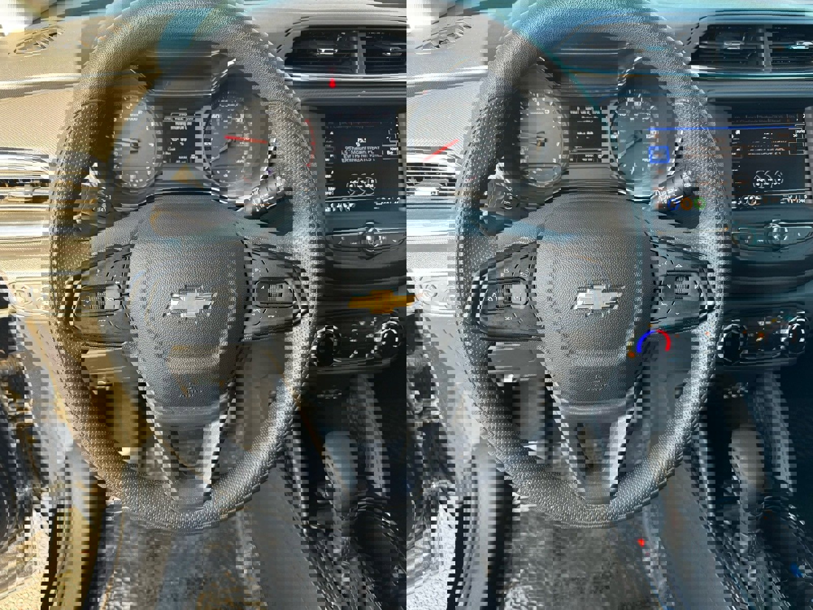 Used 2023 Chevrolet TrailBlazer LT image 23