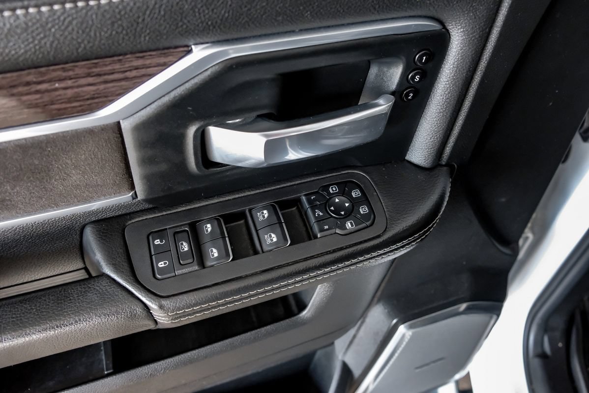 Used 2025 RAM 3500 Laramie AWD/4WD image 44