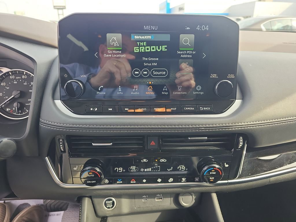 Used 2023 Nissan Rogue SL w/ SL Premium Package image 19