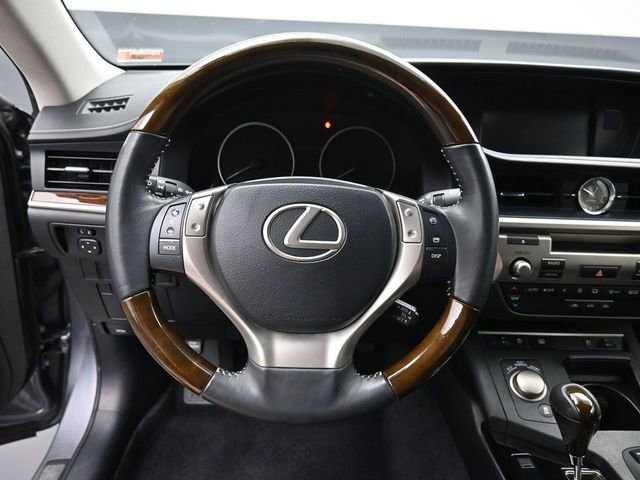Used 2014 Lexus ES 350 w/ Luxury Package image 17