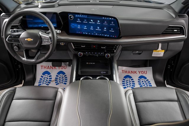 New 2026 Chevrolet Suburban Premier image 22