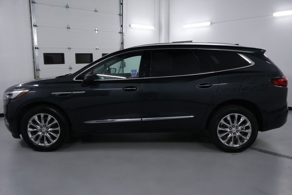 Used 2020 Buick Enclave Premium w/ Sun and Sites Package image 4