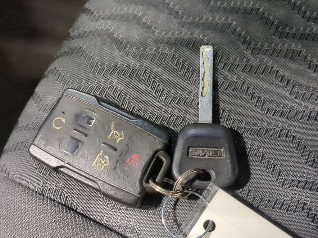 Used 2016 GMC Yukon SLE w/ Convenience Package image 41