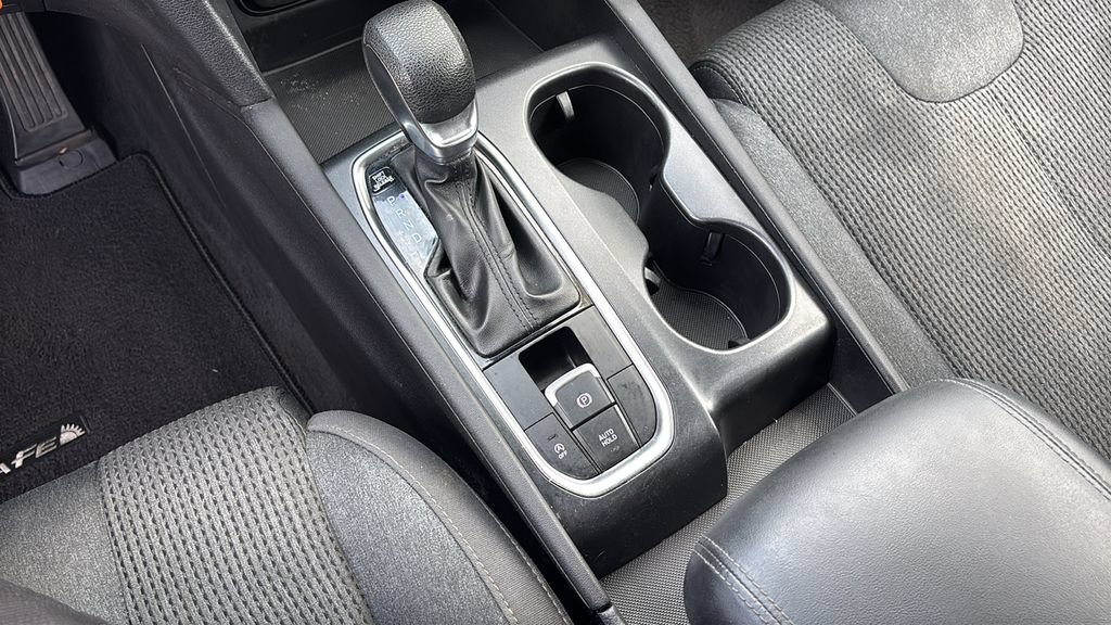 Used 2019 Hyundai Santa Fe SE FWD image 21