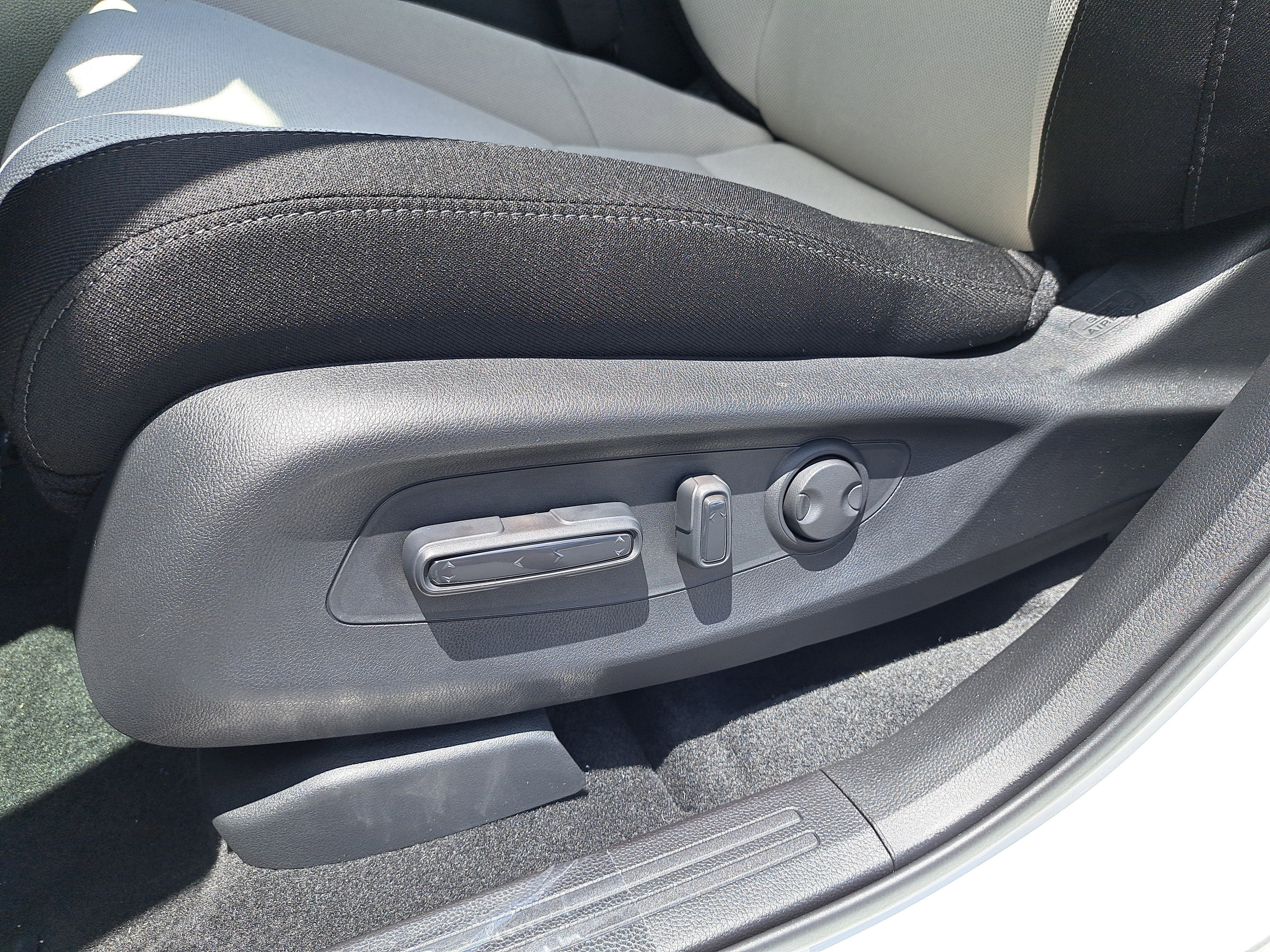 New 2026 Honda CR-V EX image 25