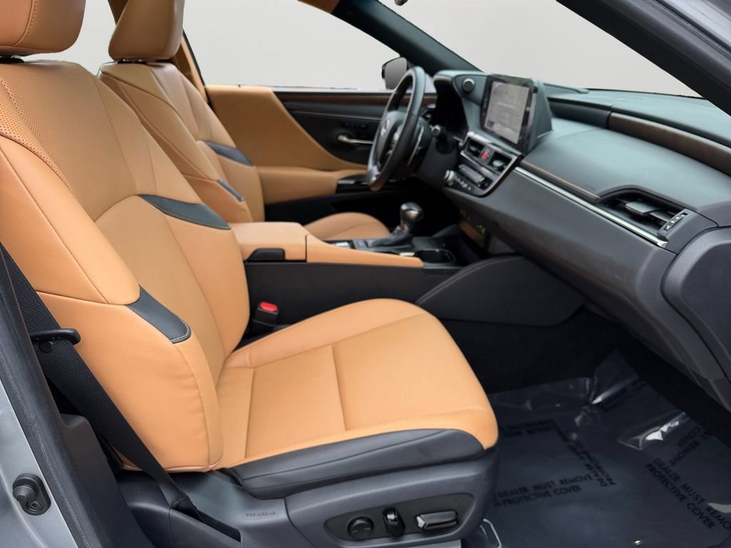 Used 2023 Lexus ES 350 w/ Premium Package FWD image 7