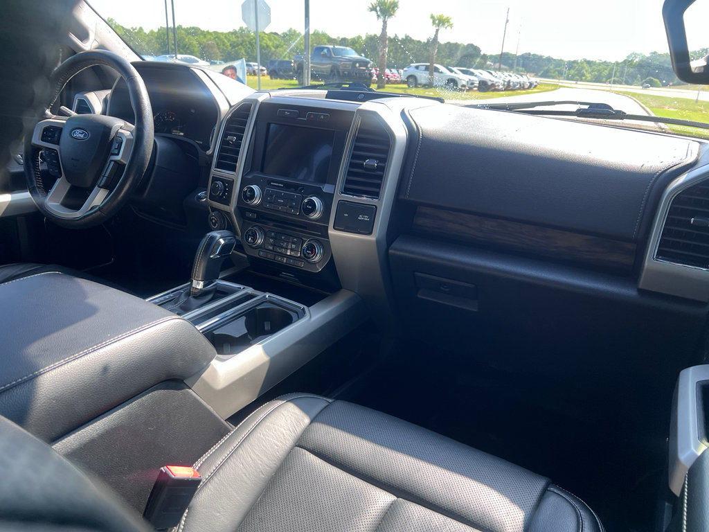 Used 2018 Ford F150 Lariat w/ Equipment Group 502A Luxury AWD/4WD image 16