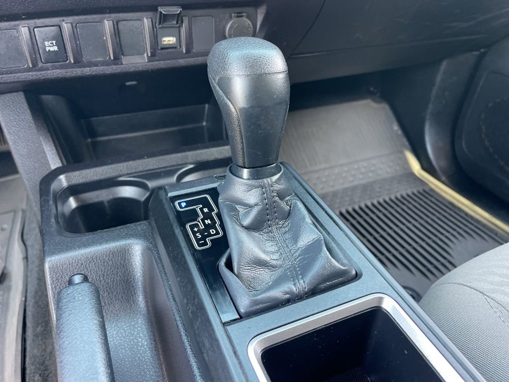 Used 2023 Toyota Tacoma SR w/ SR Convenience Package image 14