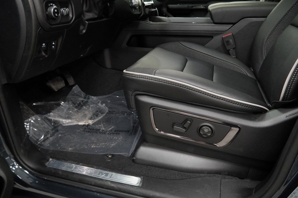 New 2026 RAM 1500 Limited w/ Body Color Bumper Group image 28