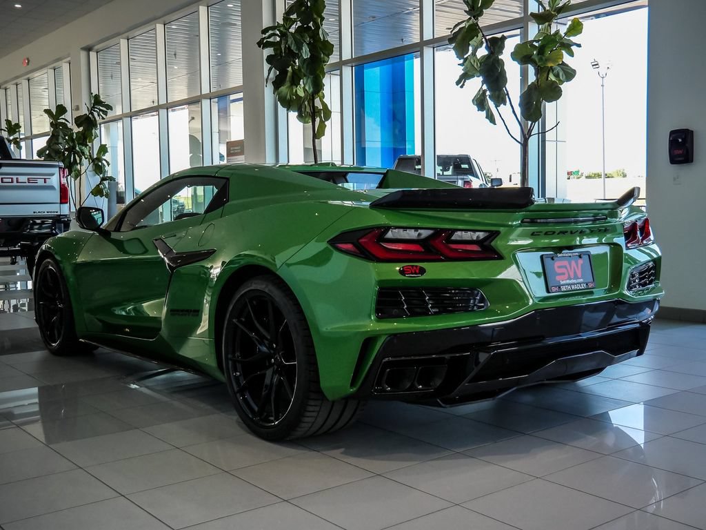 New 2027 Chevrolet Corvette Grand Sport w/ Z52 Sport Performance Package RWD image 7