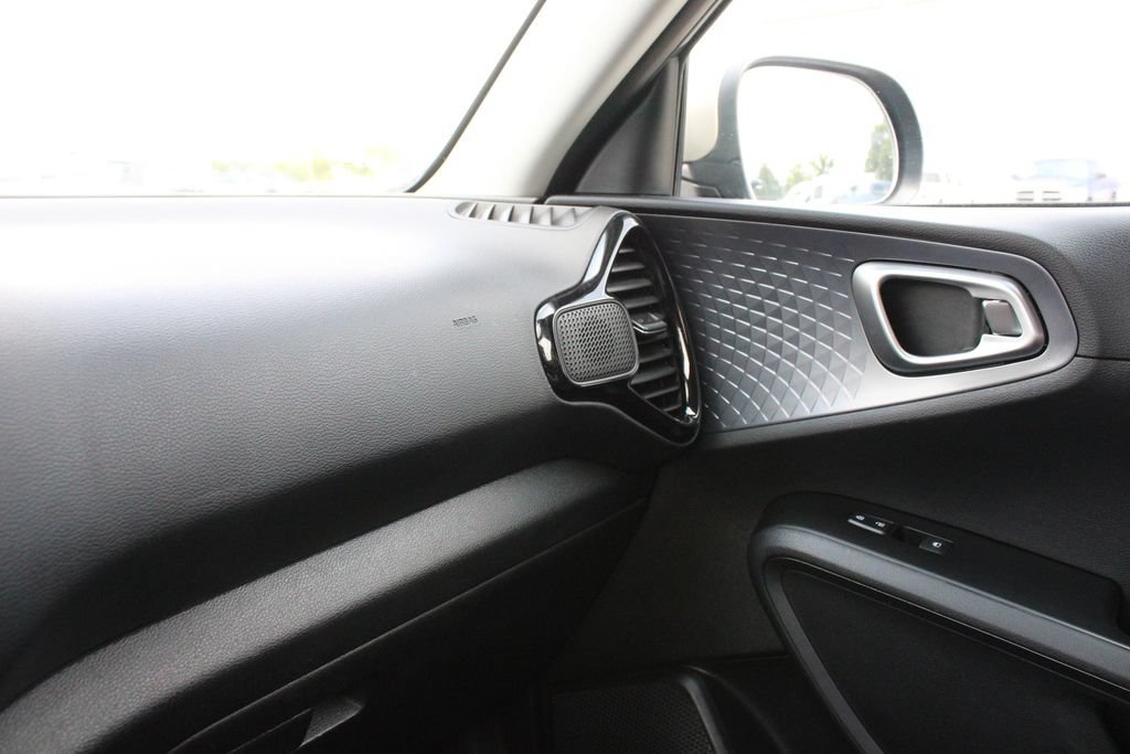Used 2020 Kia Soul EX FWD image 19