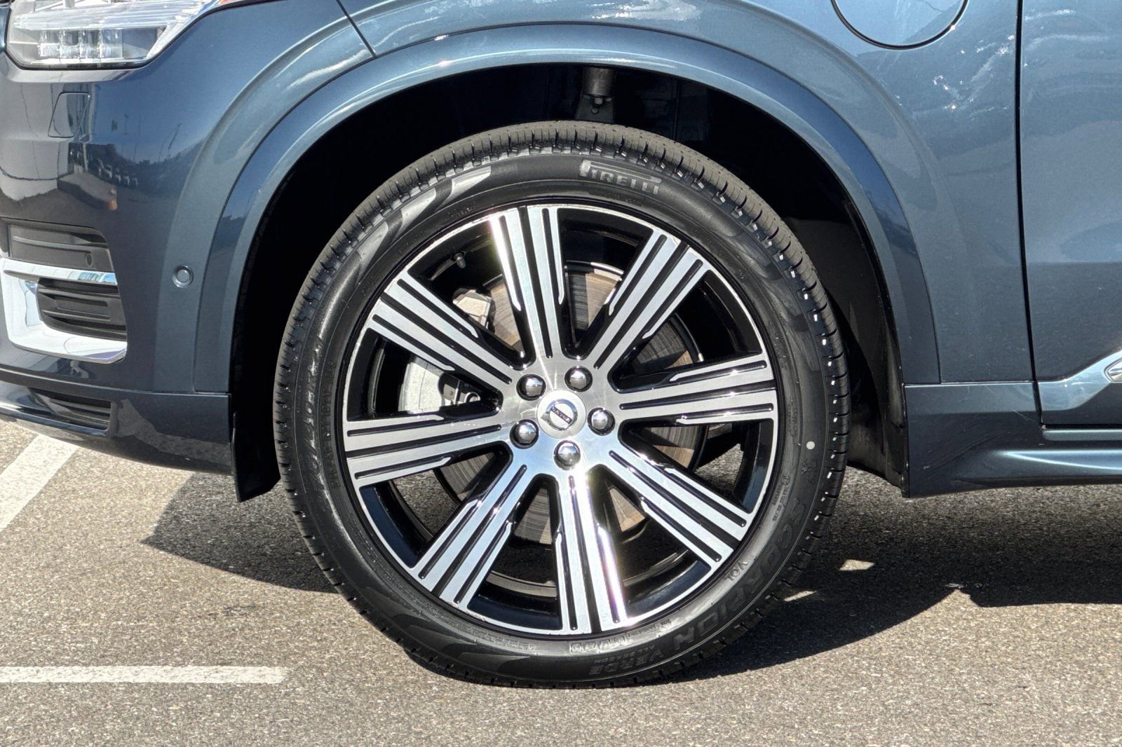 Used 2024 Volvo XC90 T8 Ultimate image 34