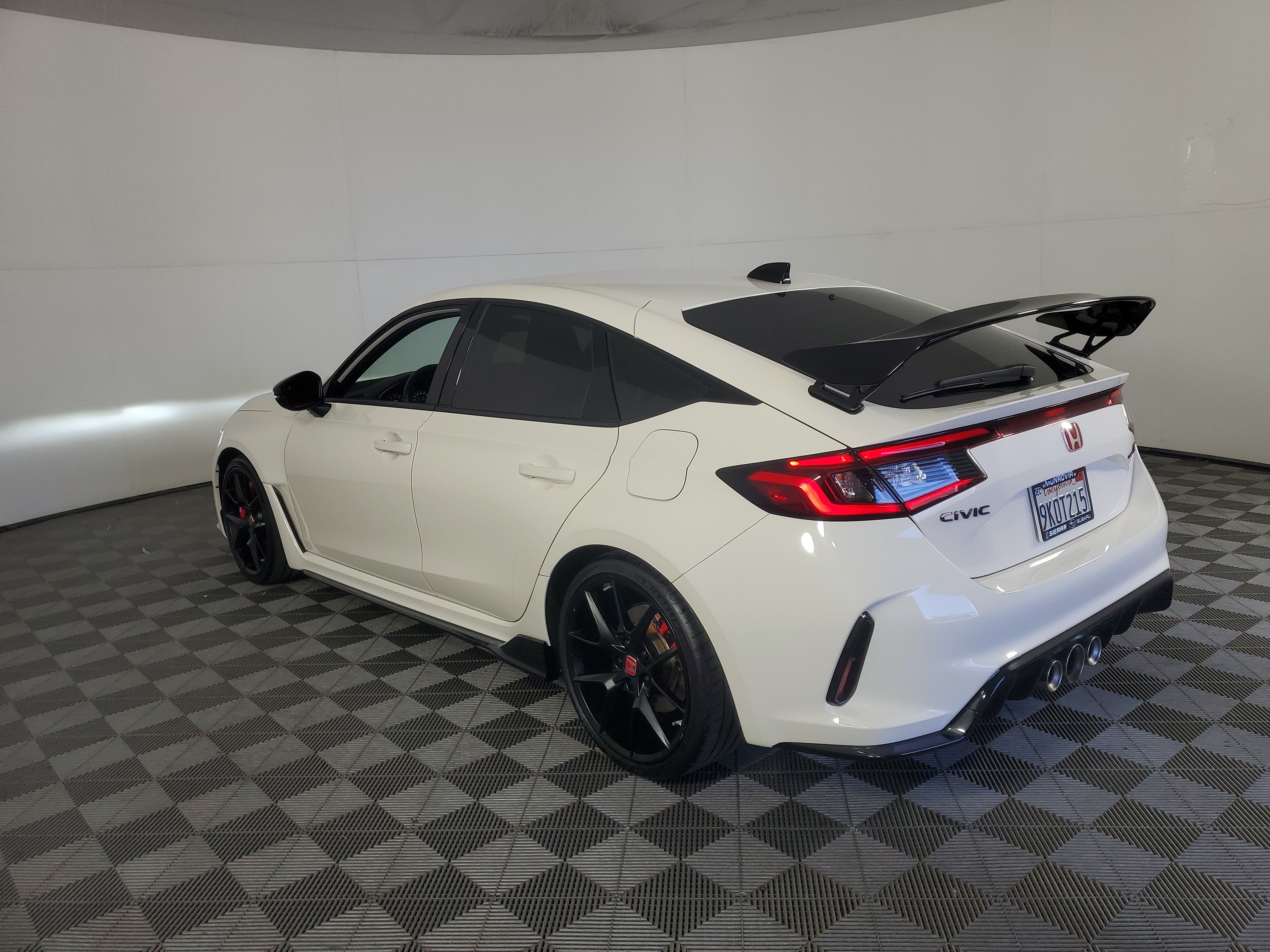 Used 2024 Honda Civic Type R image 6