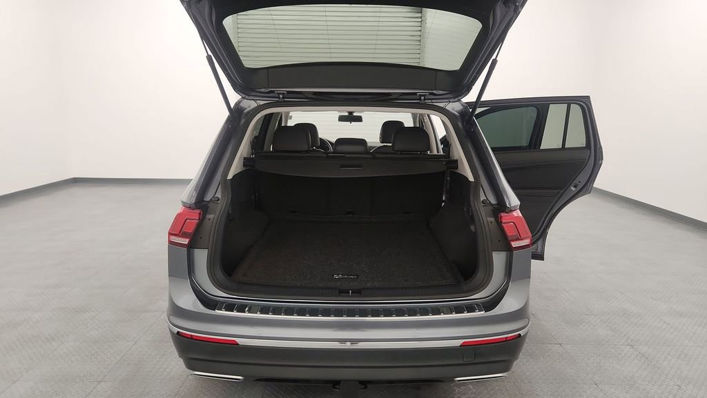 Used 2018 Volkswagen Tiguan SEL image 23