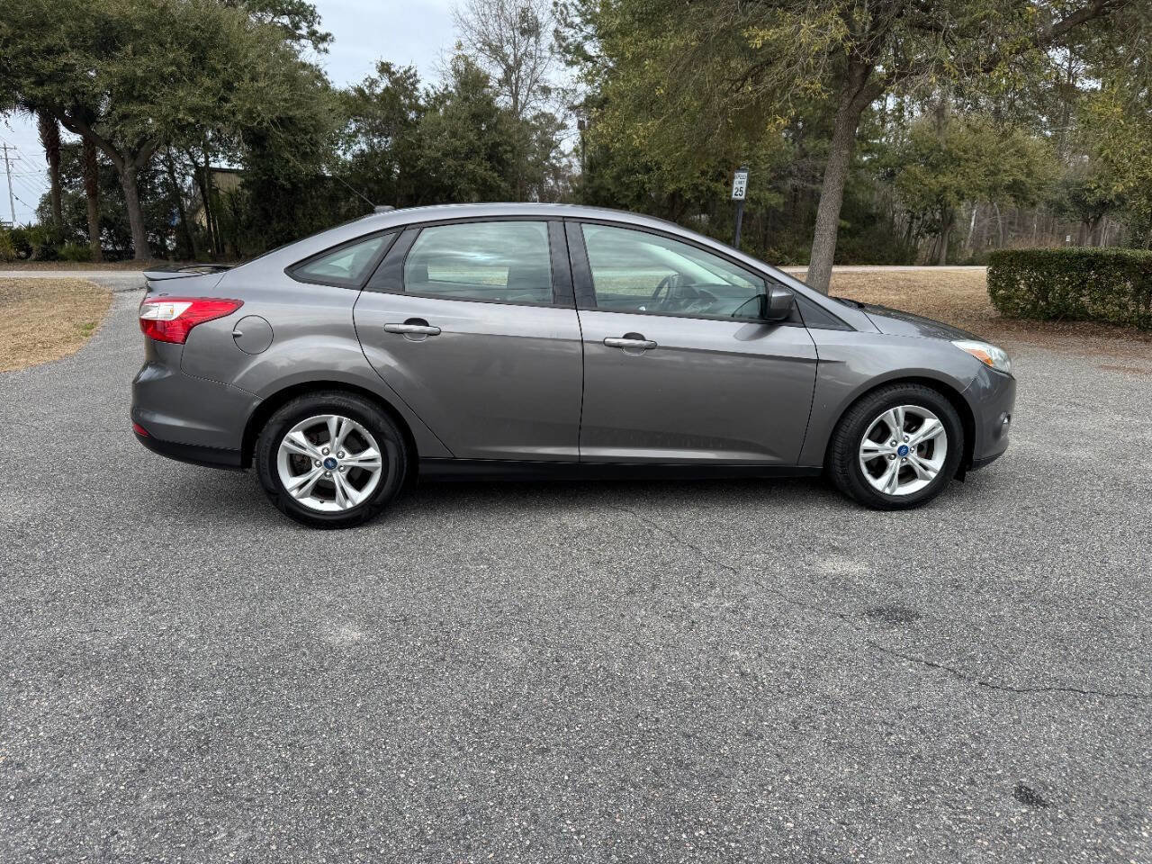 Used 2012 Ford Focus SE image 7