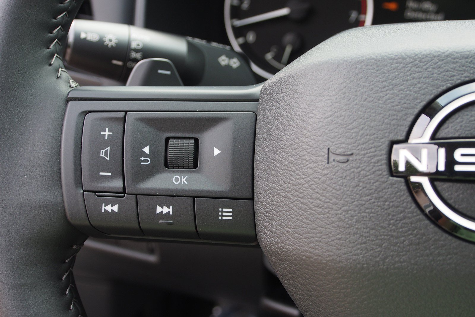 New 2026 Nissan Rogue Dark Armor FWD image 21