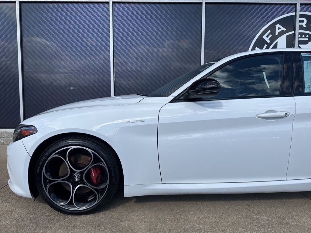 Used 2023 Alfa Romeo Giulia Veloce image 12