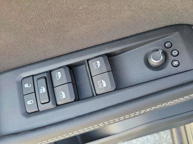 New 2026 Jeep Cherokee Laredo AWD/4WD image 20
