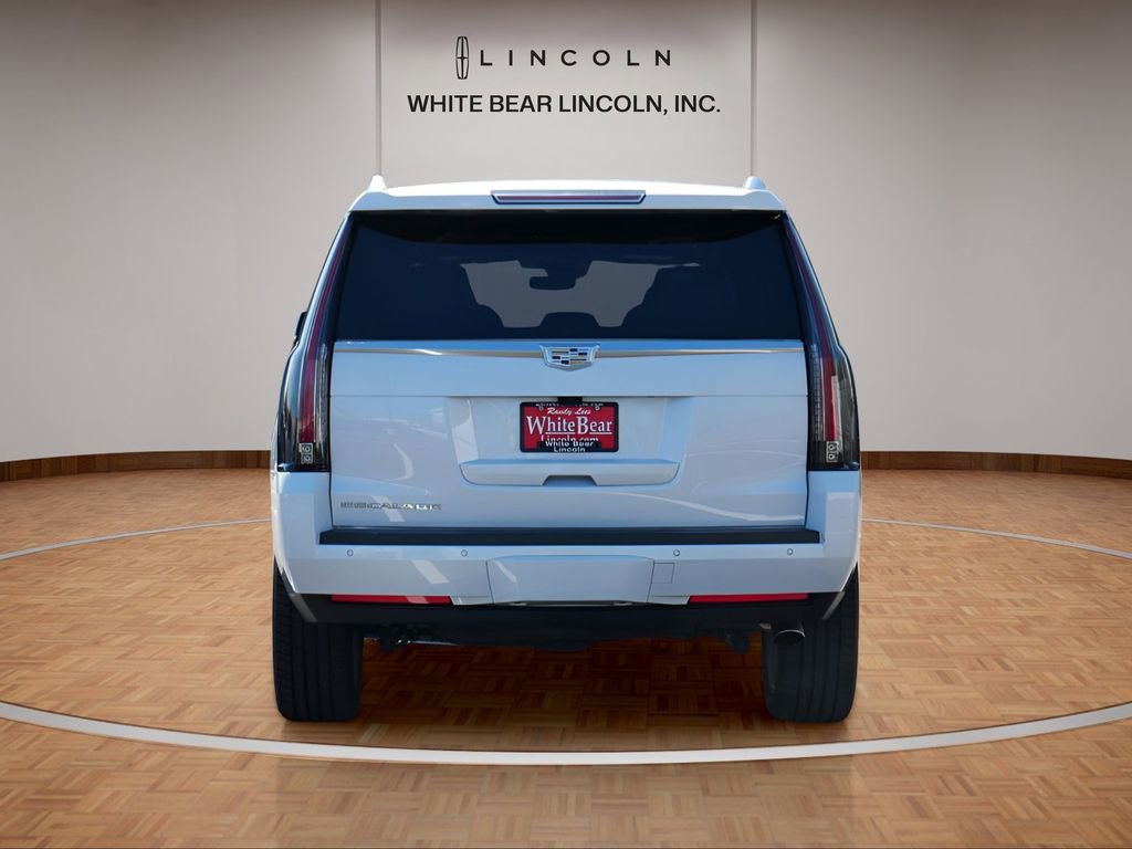 Used 2020 Cadillac Escalade Platinum AWD/4WD image 6