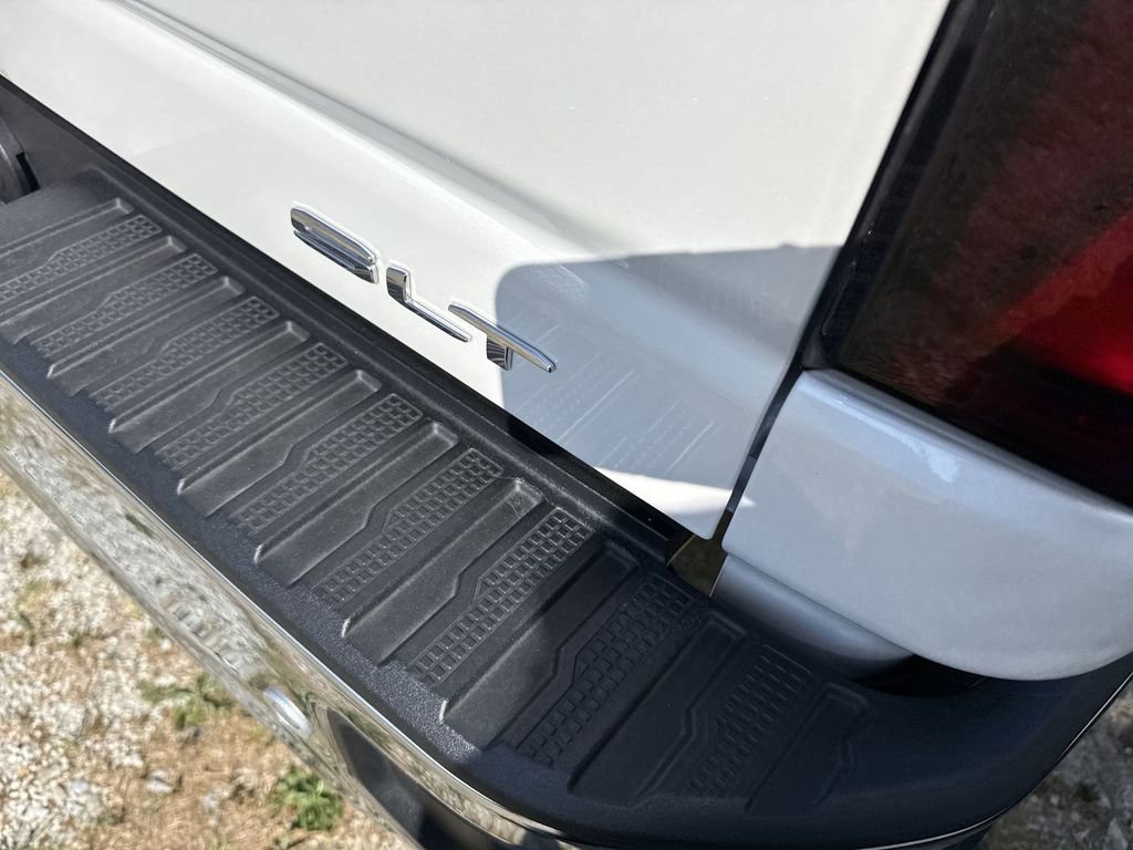 Certified 2025 GMC Sierra 2500 SLT w/ SLT Premium Package image 39