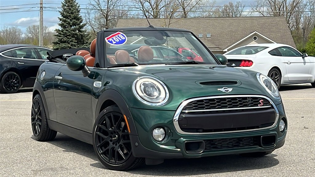 Used 2018 MINI Cooper S image 2