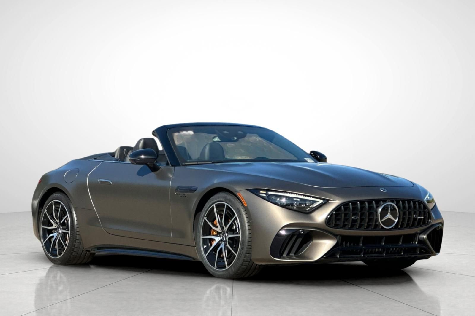 Certified 2022 Mercedes-Benz SL 63 AMG 4MATIC image 2