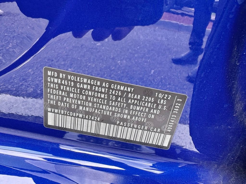 Used 2023 Volkswagen Golf R AWD/4WD image 24