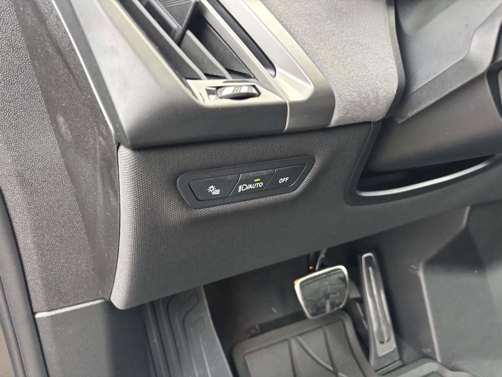 New 2026 BMW iX xDrive45 w/ M Sport Package image 15