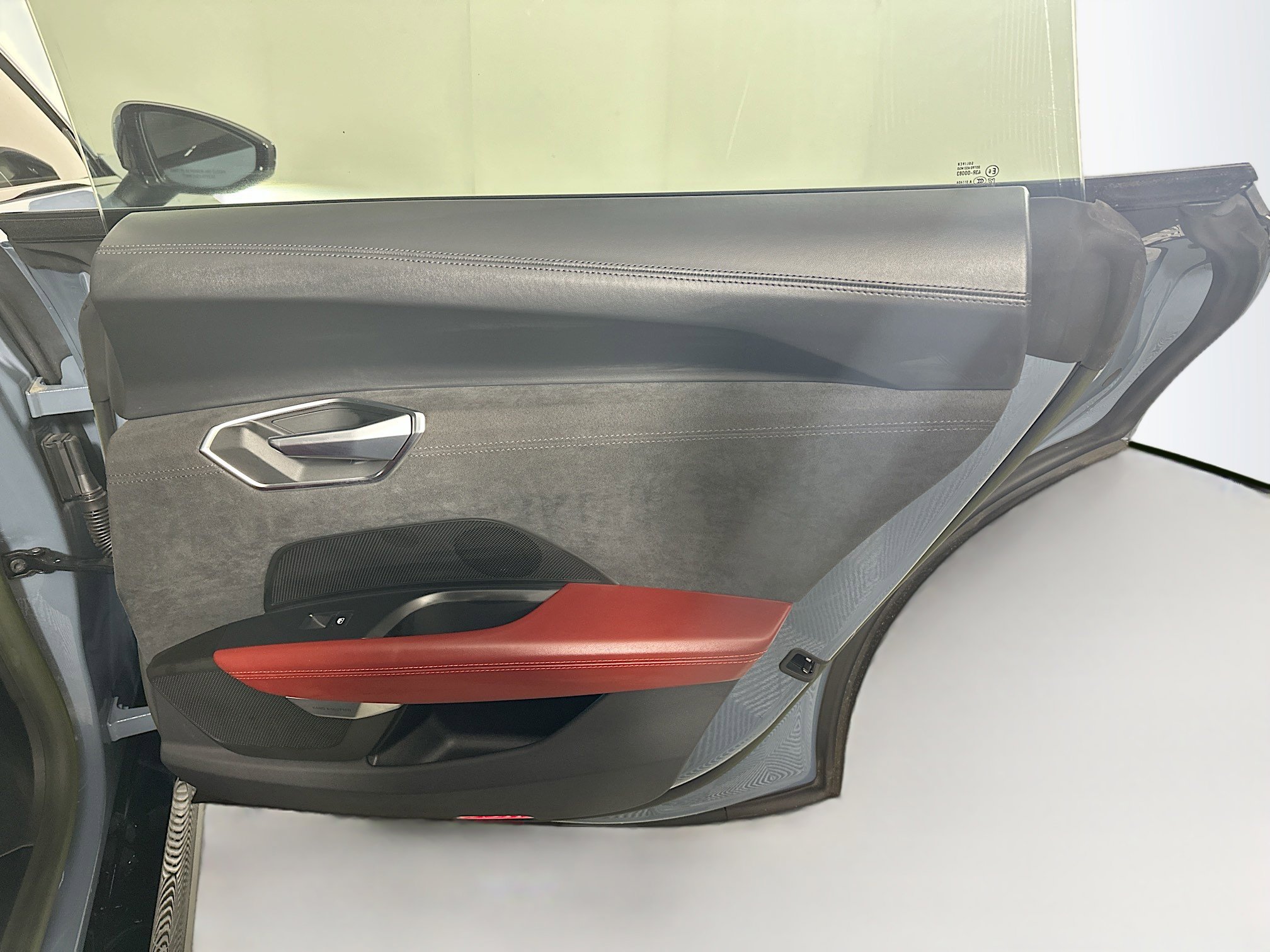 Used 2023 Audi e-tron GT Premium Plus w/ Performance Package image 30