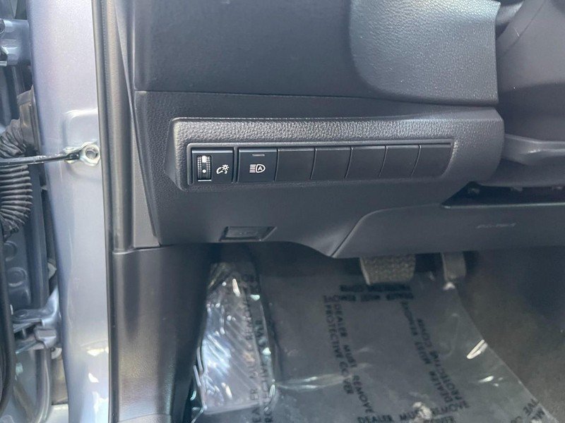Used 2025 Toyota Corolla LE FWD image 13