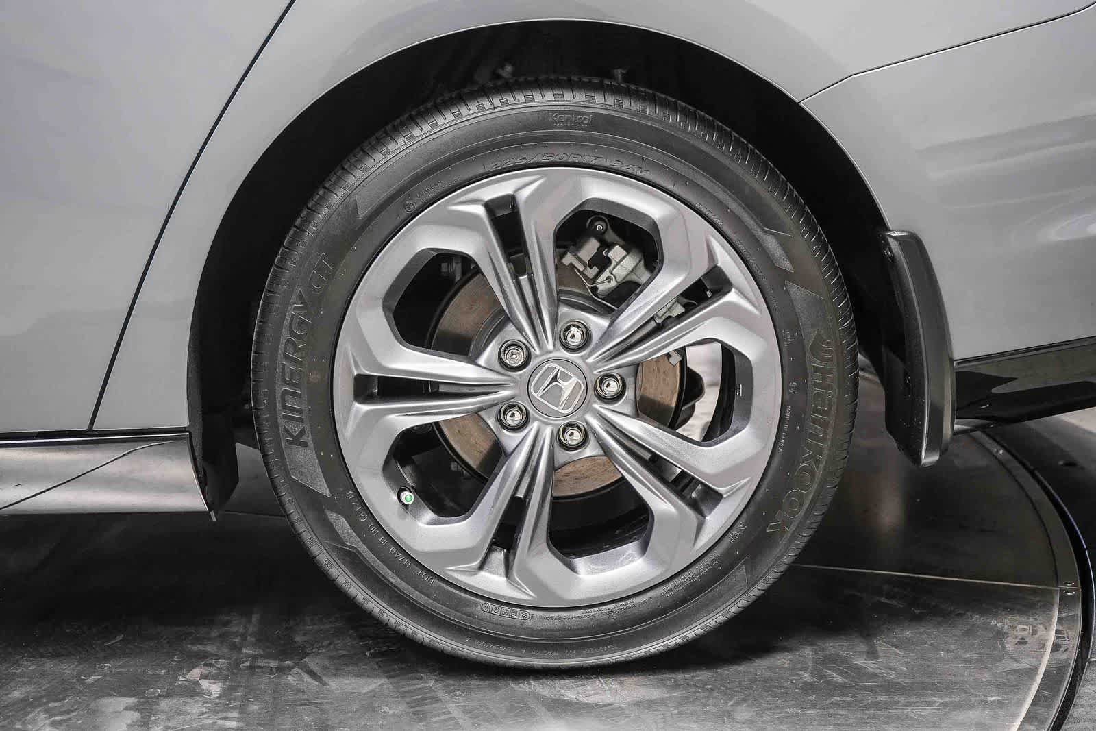 Used 2024 Honda Accord EX-L image 12