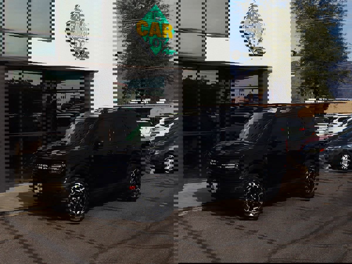 Used 2023 Ford Bronco Sport Outer Banks w/ Tech Package image 3