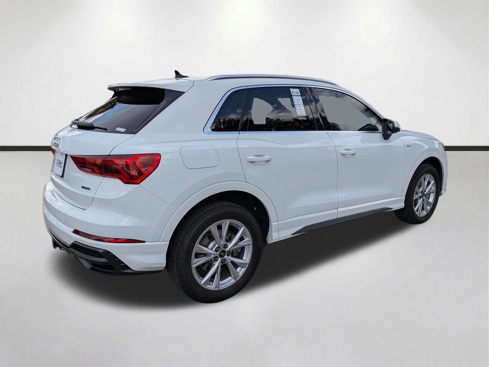 Used 2022 Audi Q3 2.0T Premium AWD/4WD image 4