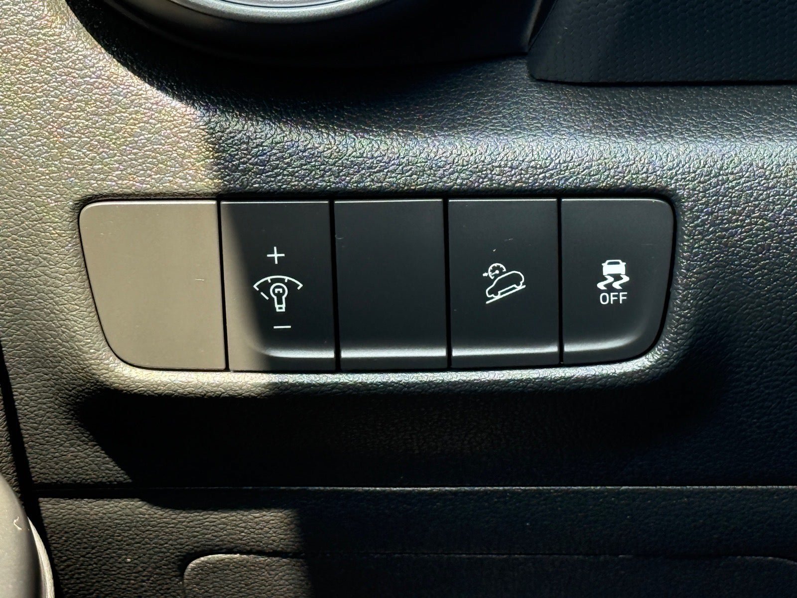 Used 2022 Hyundai Kona SEL FWD image 18