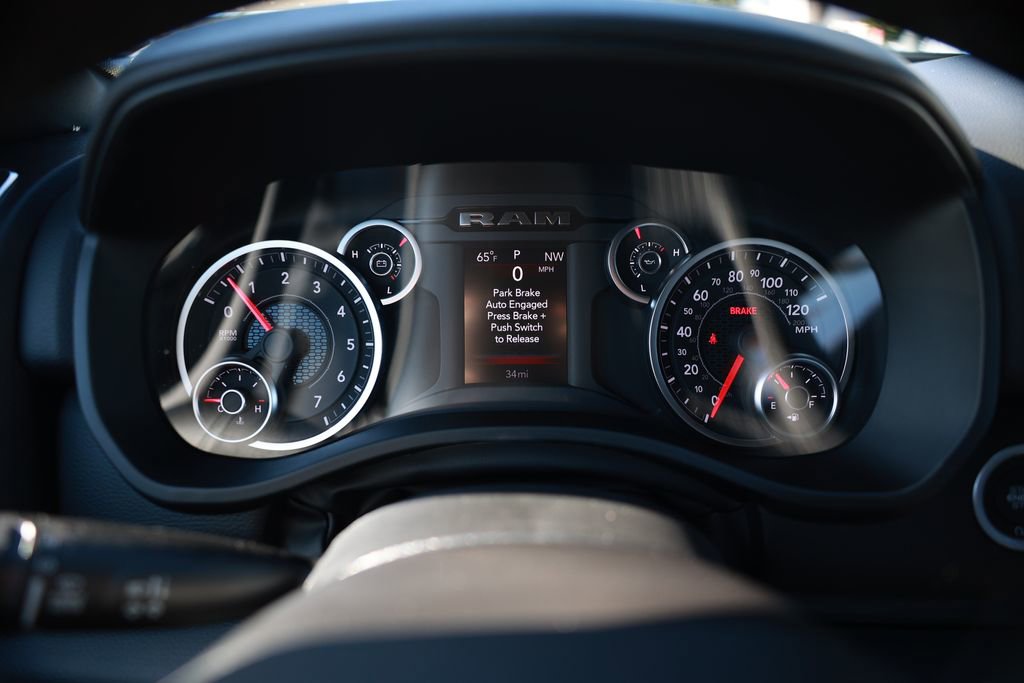 New 2026 RAM 1500 Big Horn AWD/4WD image 16