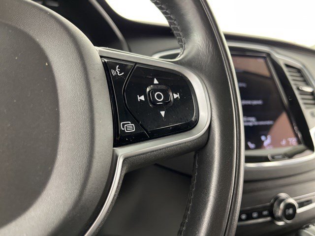 Used 2020 Volvo XC90 T6 Momentum AWD/4WD image 18