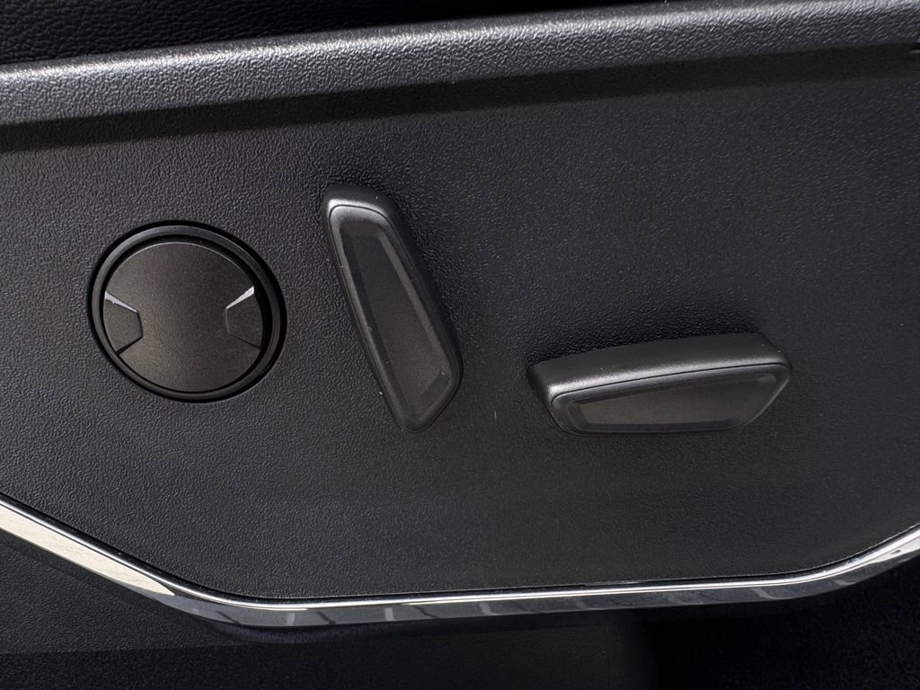 Used 2024 Ford F250 Lariat w/ Lariat Ultimate Package image 30