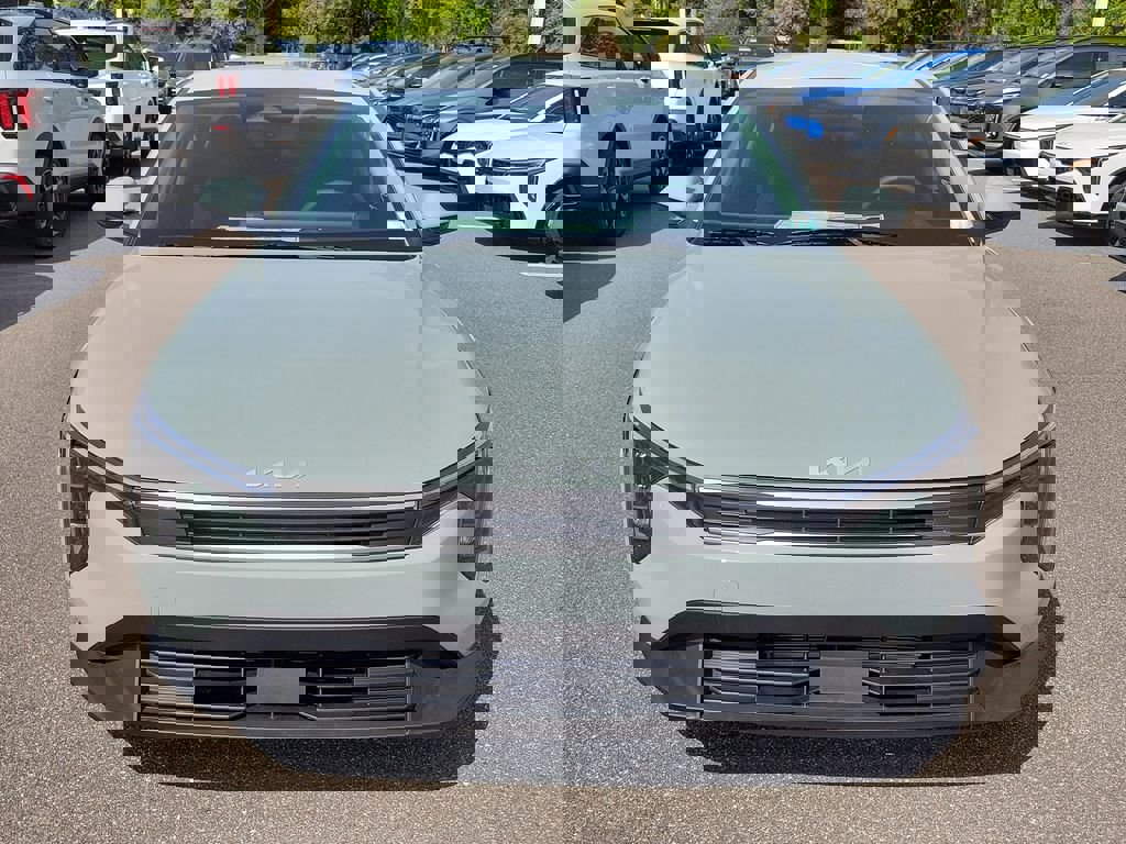 New 2026 Kia K4 LXS image 2