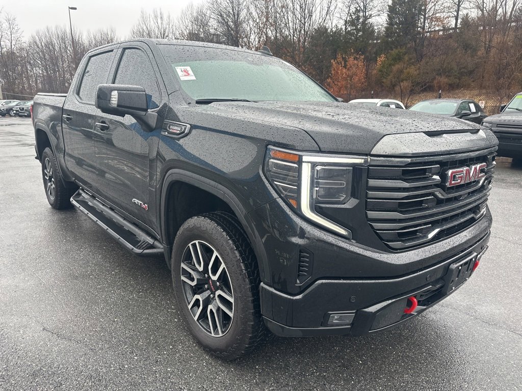Used 2023 GMC Sierra 1500 AT4 w/ AT4 Preferred Package image 3